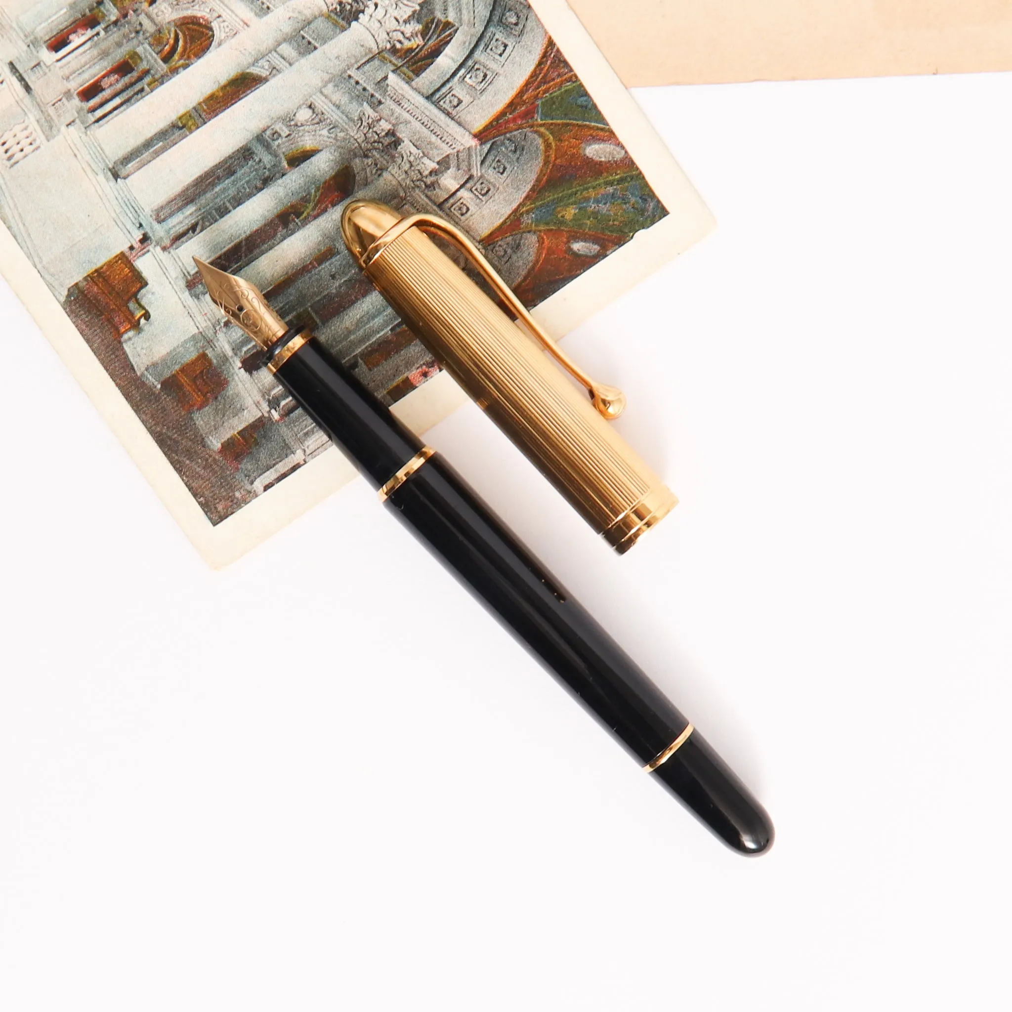 Aurora 88 Black Resin & Gold Plated Fountain Pen - Preowned